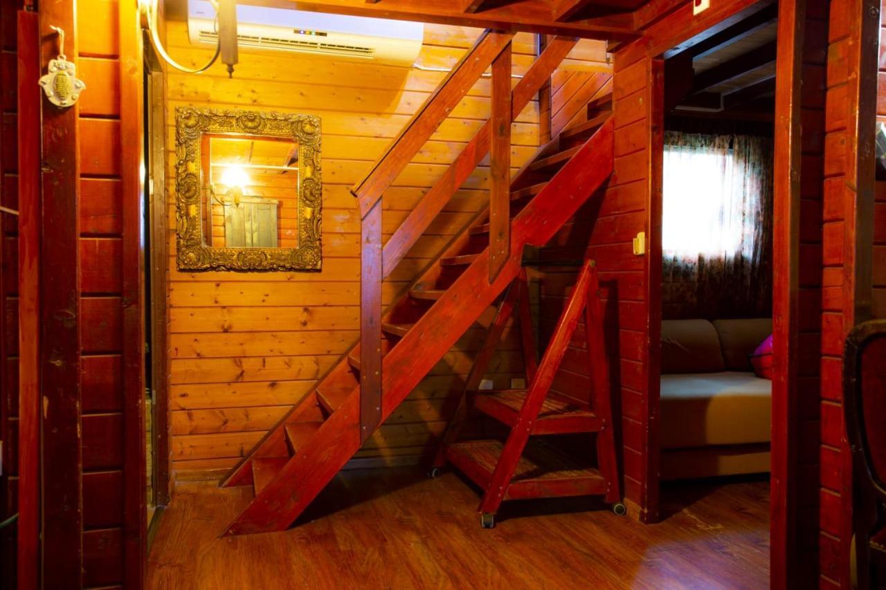Family Cabin Menahemya Exterior photo