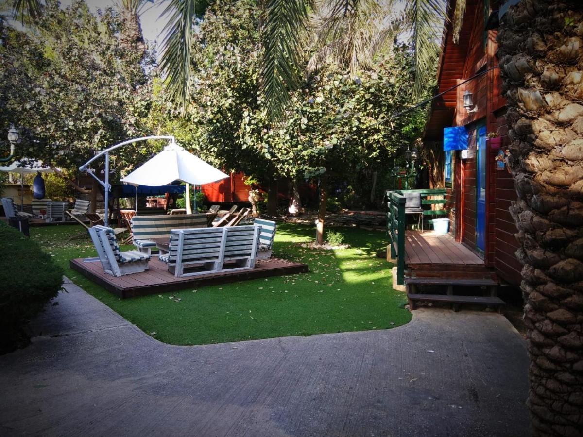 Family Cabin Menahemya Exterior photo