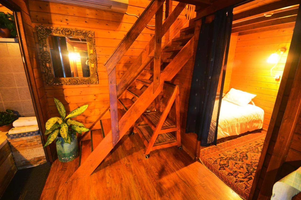 Family Cabin Menahemya Exterior photo