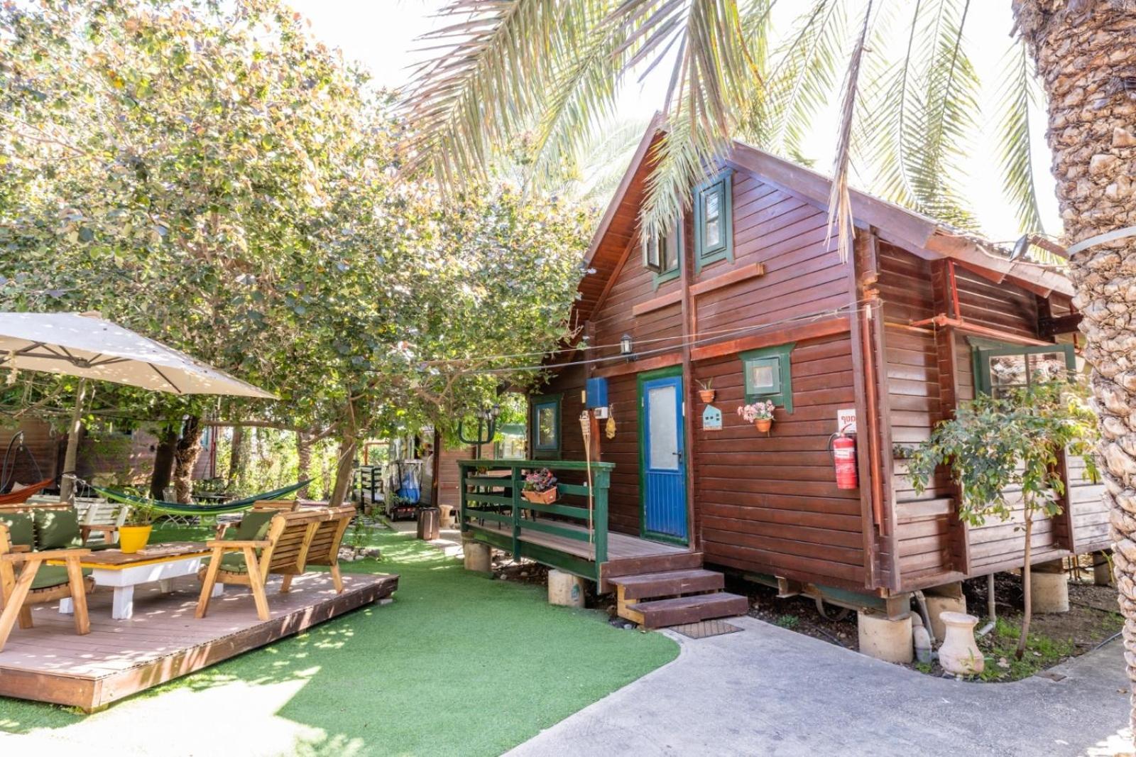 Family Cabin Menahemya Exterior photo