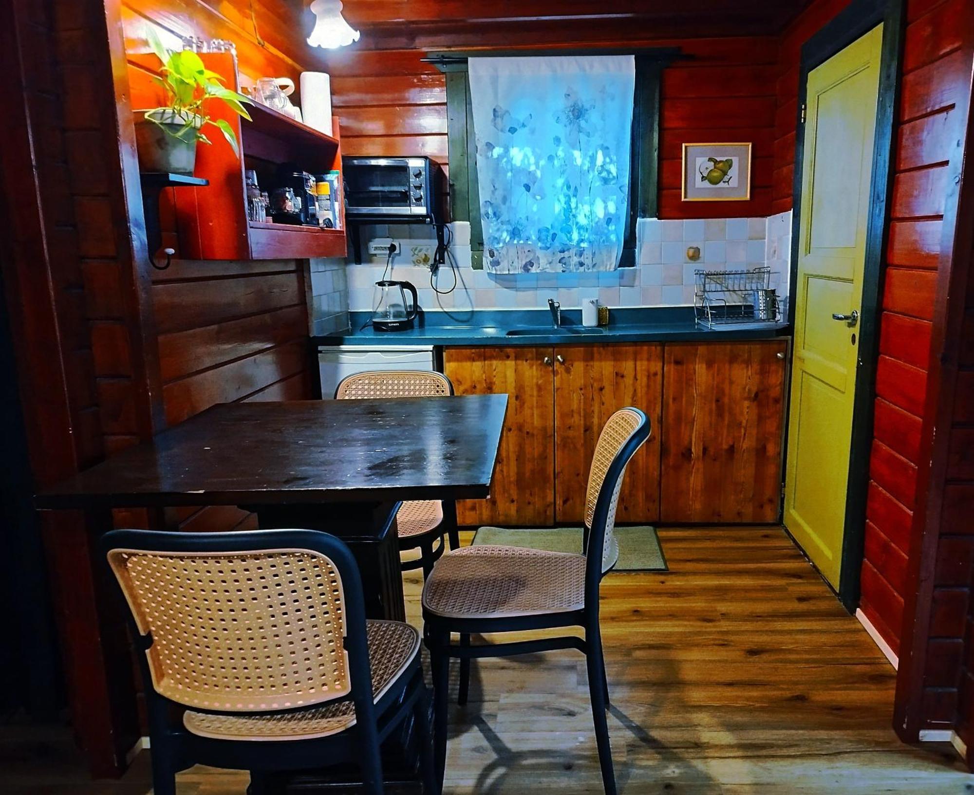 Family Cabin Menahemya Exterior photo